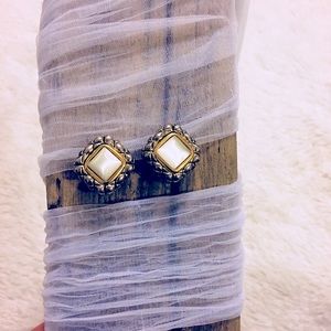 Premier MOP earrings